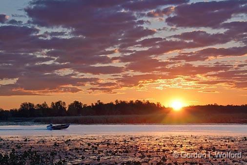 Irish Creek Sunrise_22043.jpg - Photographed near Jasper, Ontario, Canada.